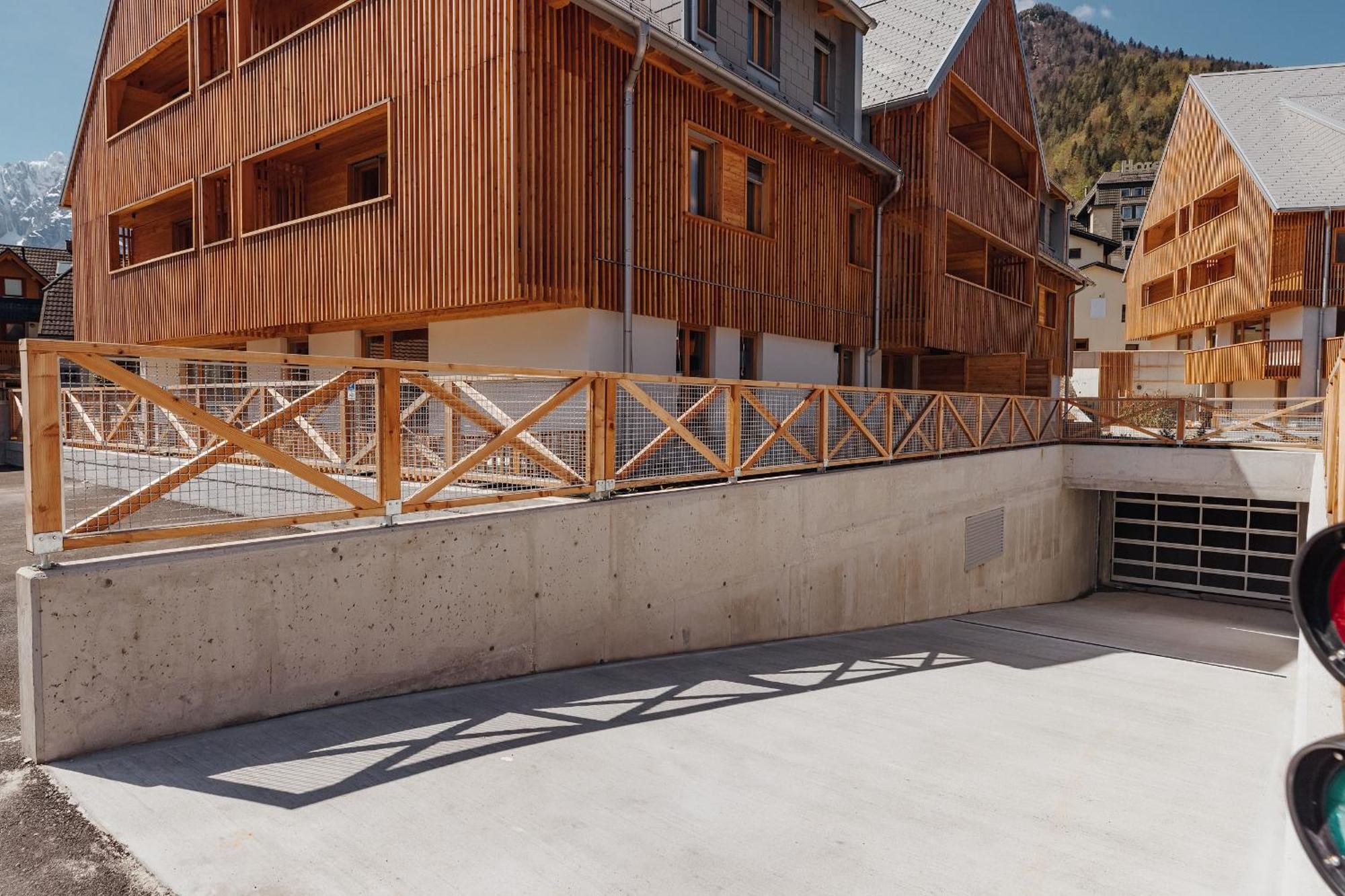 Goldhorn Apartment *