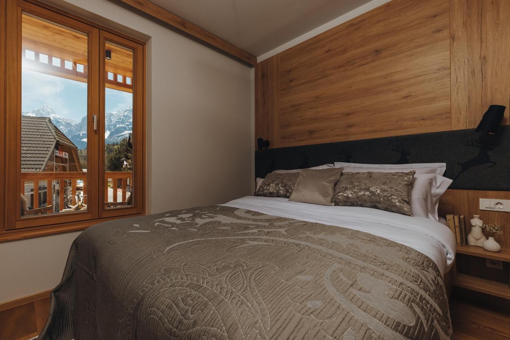 Goldhorn Apartment